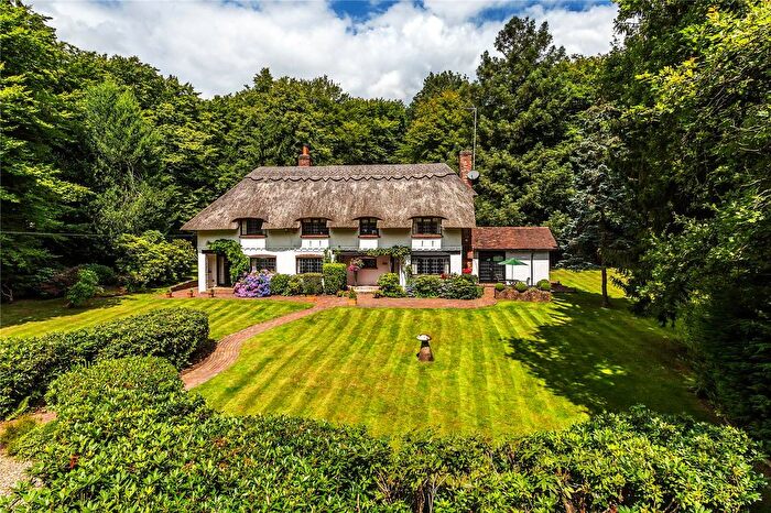 4 Bedroom Detached House For Sale In Guildford Road, Clemsfold, Horsham, West Sussex, RH12