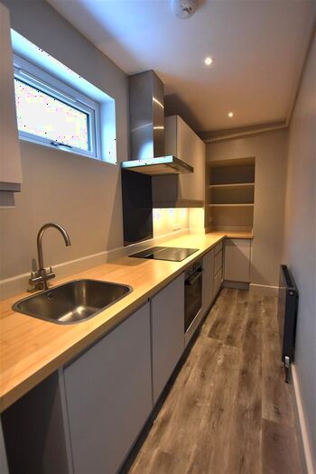 1 Bedroom Property To Rent In St. Peters Road, Twickenham, TW1