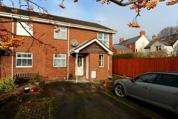 2 Bedroom Flat To Rent In Bethany Street, Belfast, BT4