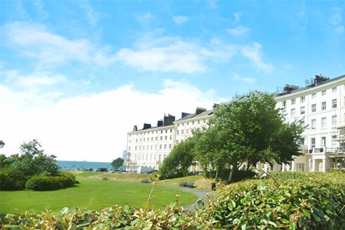 1 Bedroom Flat To Rent In Adelaide Crescent, Hove, East Sussex, BN3