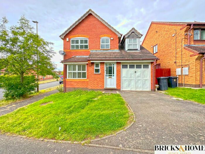 3 Bedroom Detached House To Rent In Columbine Road, Hamilton, Leicester, LE5