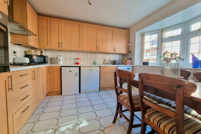 3 Bedroom End Of Terrace House To Rent In Old Portsmouth, Hampshire, PO1