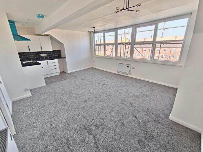 2 Bedroom Flat To Rent In Lansdowne Terrace, Gosforth, NE3