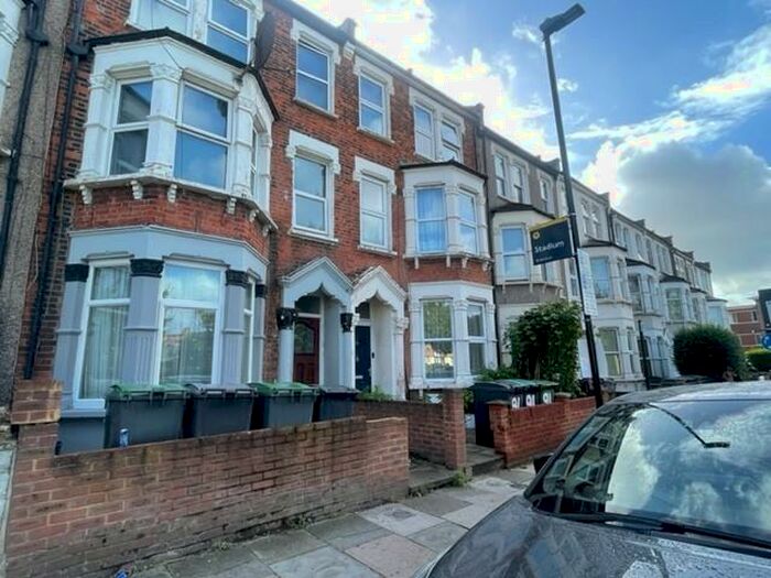 2 Bedroom Flat To Rent In White Hart Lane, Tottenham, N17