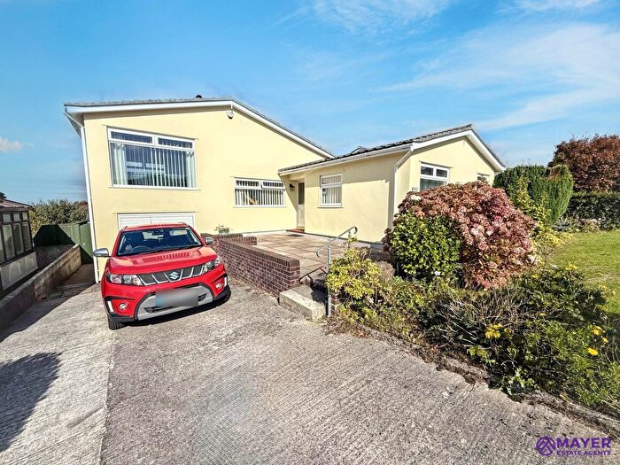 3 Bedroom Detached House For Sale In Dunraven Drive, Plymouth, PL6