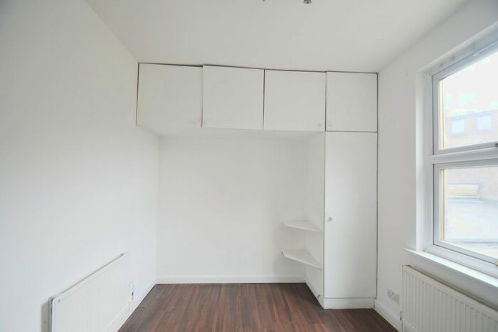 1 Bedroom Flat To Rent In Brighton Road, Purley, Surrey CR8