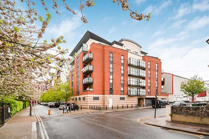 1 Bedroom Apartment For Sale In Bloomfield Court, Brisbane Road, Leyton, London, E10