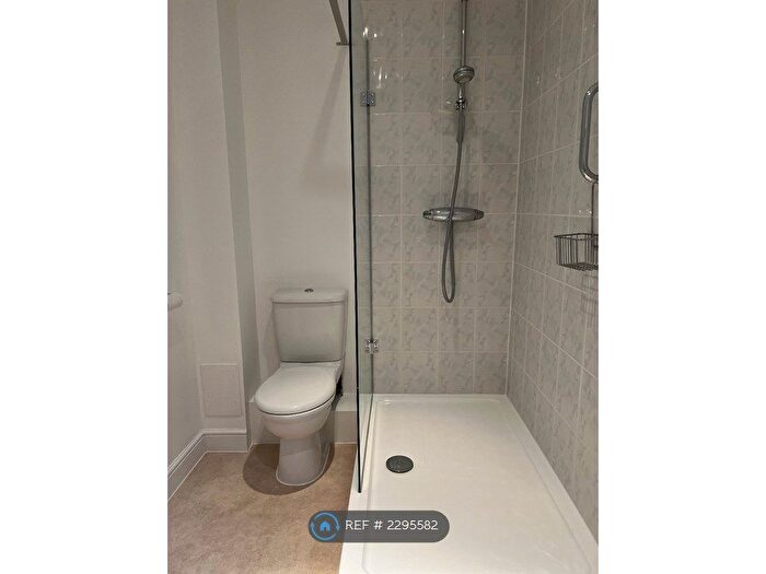 2 Bedroom Flat To Rent In Bromley Close, Harlow, CM20