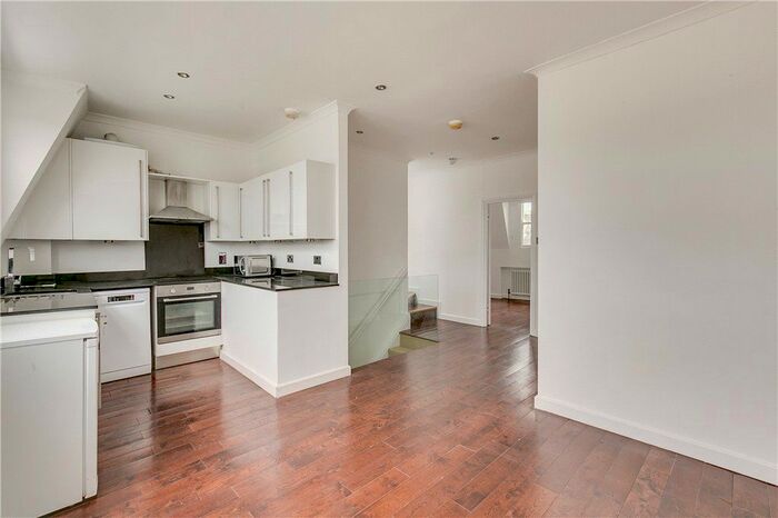 2 Bedroom Flat To Rent In Ifield Road, Chelsea, London, SW10