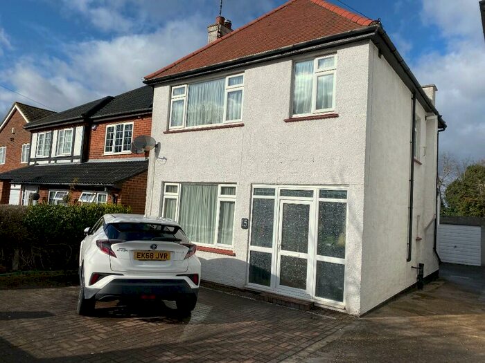 3 Bedroom Detached House To Rent In Carlton Avenue, Westcliff-On-Sea, Essex, SS0