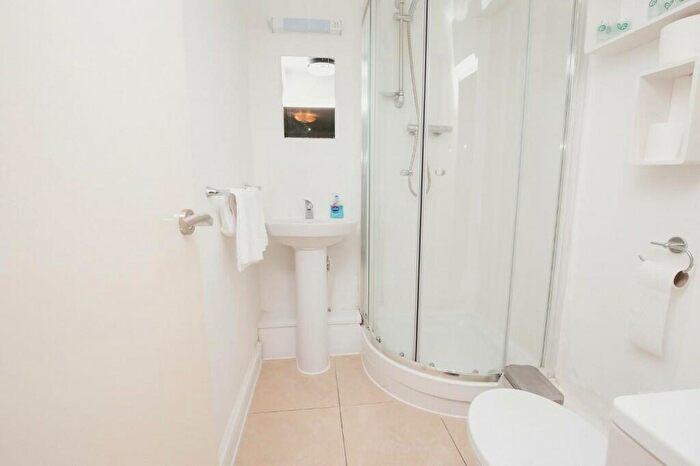 1 Bedroom Serviced Apartments To Rent In Newmarket Road, Cambridge, Cambridgeshire, CB5