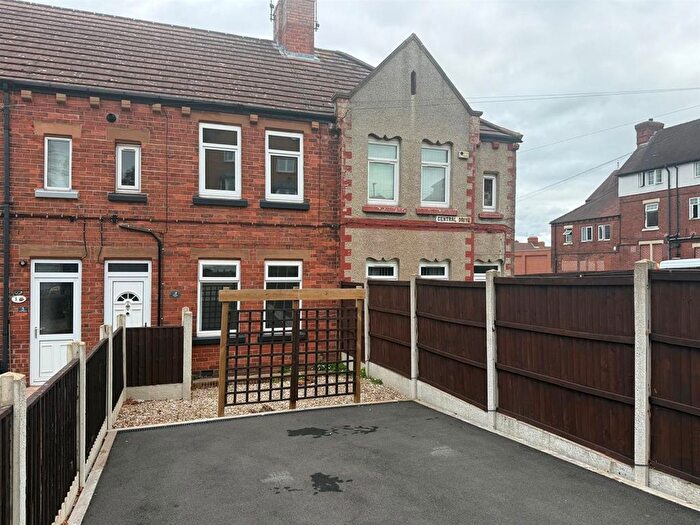 3 Bedroom Terraced House To Rent In Central Drive, Shirebrook, Mansfield, NG20