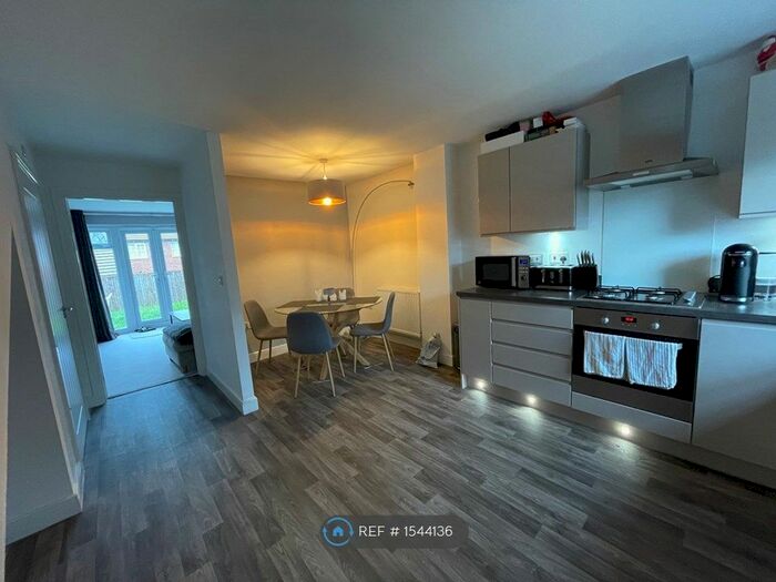3 Bedroom Semi-Detached House To Rent In Clarendon Road, Manchester, SK14