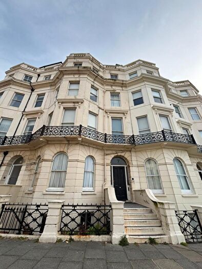 1 Bedroom Flat To Rent In St Aubyns, Hove, BN3