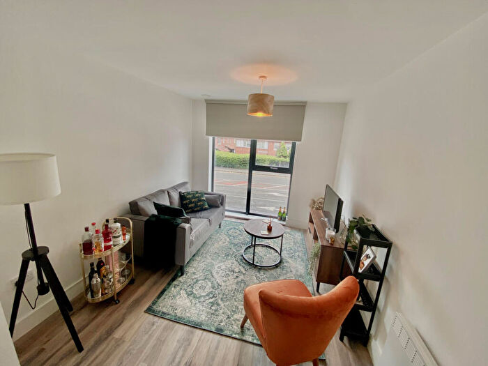 1 Bedroom Apartment To Rent In Langworthy Road, Salford, M5