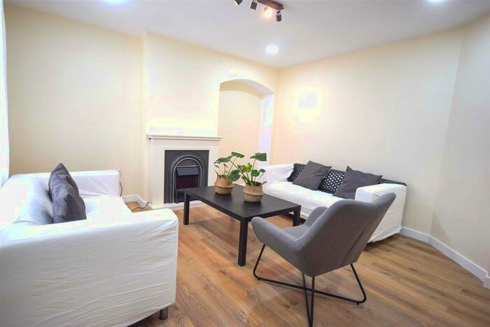 2 Bedroom Property To Rent In St. Helier Avenue, Morden SM4