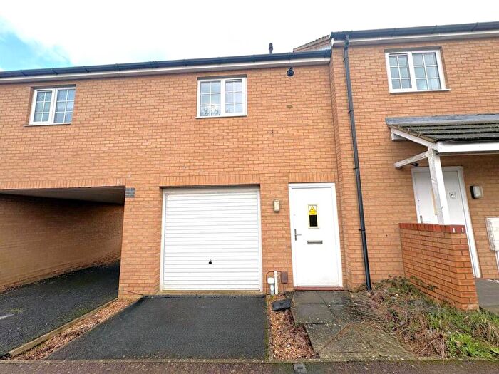2 Bedroom Coach House To Rent In Olympic Square, Corby, NN18