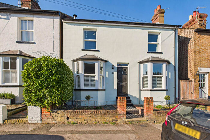 3 Bedroom Detached House For Sale In Horsecroft Road, Boxmoor, HP1