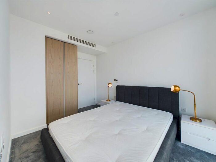 2 Bedroom Flat For Sale In City Road, London, EC1V