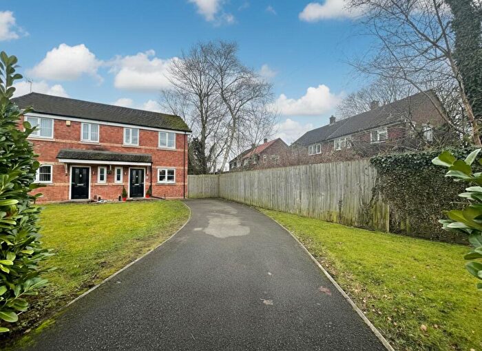 3 Bedroom Semi Detached House For Sale In Ivory Close, Eccles, M30