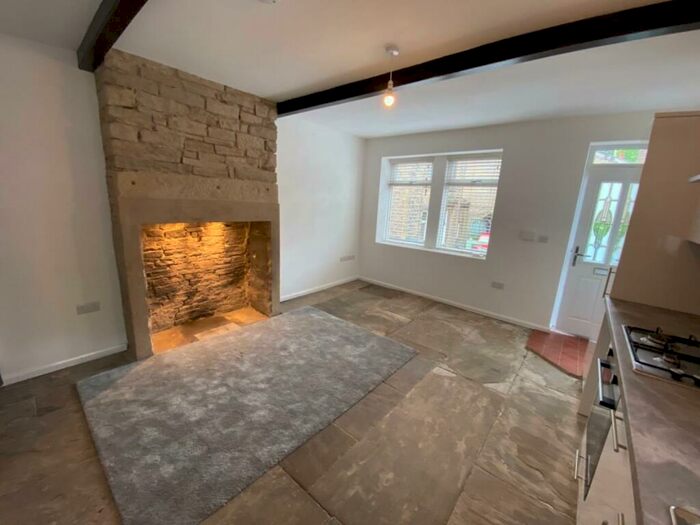 2 Bedroom End Of Terrace House To Rent In Station Lane, Golcar, Huddersfield, HD7