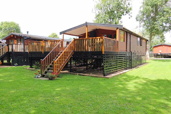 2 Bedroom Detached House For Sale In Mill Road, Buckden, PE19