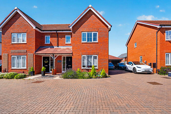 3 Bedroom Semi-Detached House For Sale In Banbury Drive, Hampton Water, Peterborough, PE7