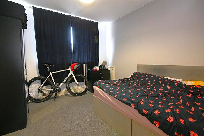 1 Bedroom Flat For Sale In Cross Street, Rugby, CV21