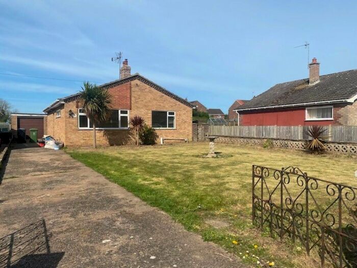3 Bedroom Detached Bungalow To Rent In King Georges Avenue, Rollesby, NR29