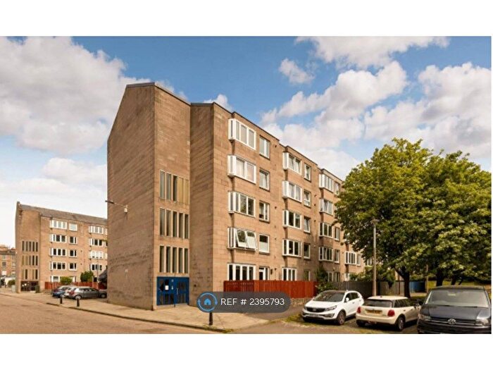 2 Bedroom Flat To Rent In Saunders Street, Edinburgh, EH3