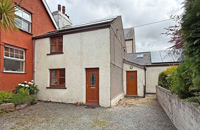 2 Bedroom Semi Detached House For Sale In Waunfawr, Caernarfon, Gwynedd, LL55