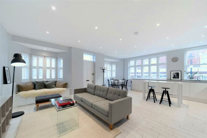 3 Bedroom End Of Terrace House To Rent In Holly Mews, London, SW10