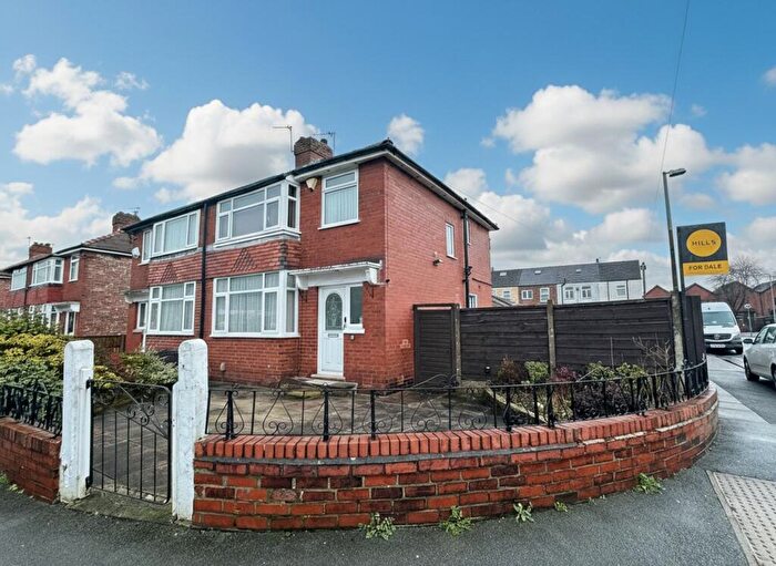 3 Bedroom Semi Detached House For Sale In Blandford Road, Eccles, M30