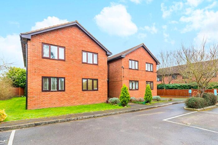 1 Bedroom Flat For Sale In Regent Court, Guildford, GU2