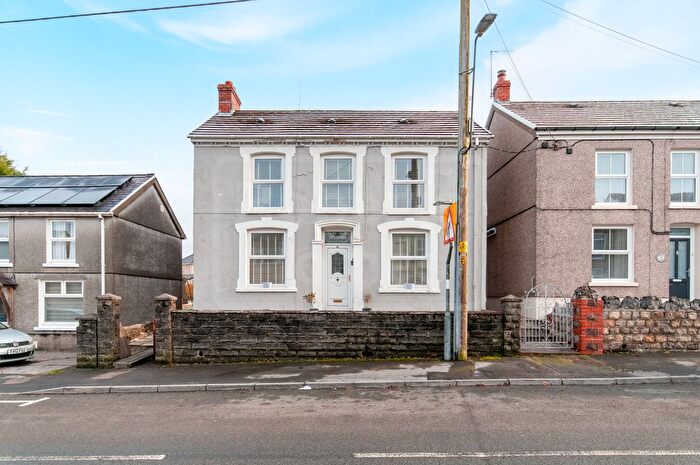 5 Bedroom Detached House For Sale In New Road, Ystradowen, Swansea, SA9