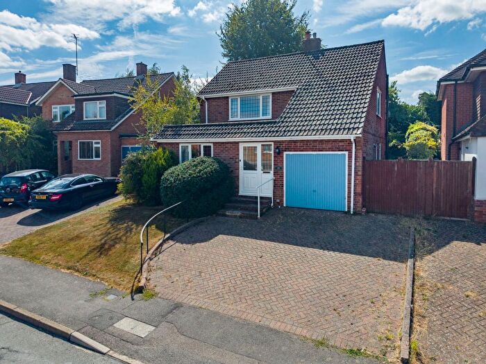 3 Bedroom Detached House For Sale In Woodhill Park, Pembury, Tunbridge Wells, TN2
