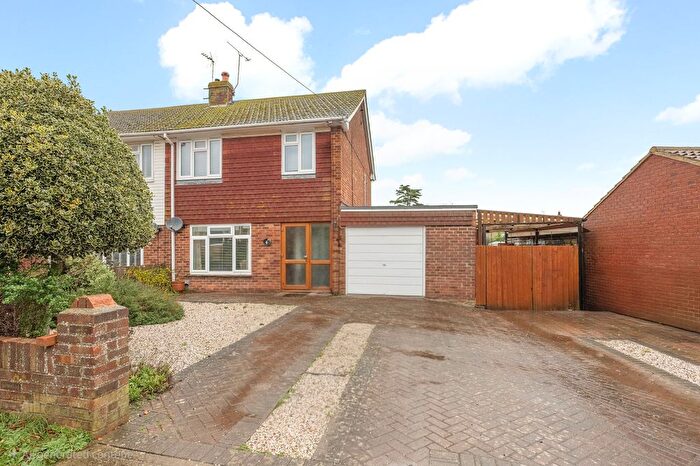 3 Bedroom Property For Sale In Hillside Road, Whitstable, CT5