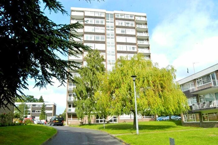 2 Bedroom Flat To Rent In High Point, Richmond Hill Road, B15