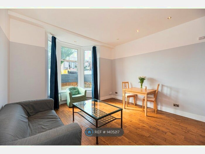 2 Bedroom Flat To Rent In Stroud Green, London, N4