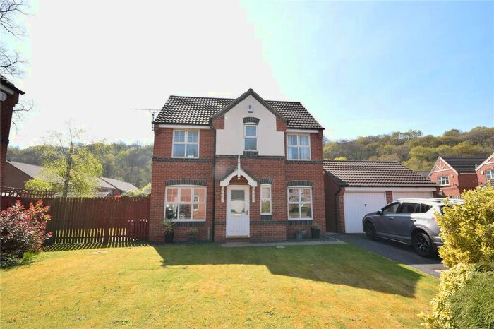 3 Bedroom Detached House To Rent In Boothroyd Drive, Meanwood, Leeds, LS6