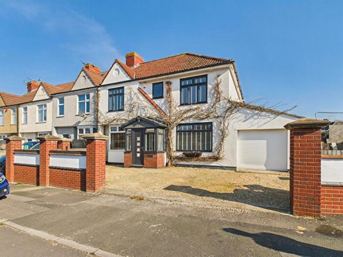 5 Bedroom End Of Terrace House To Rent In Kings Avenue, Bristol, BS15