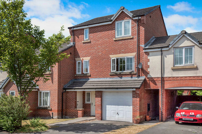 4 Bedroom House To Rent In Valley Mill Lane, Bury, Lancashire, BL9