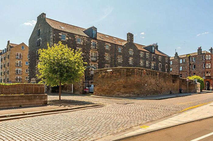 2 Bedroom Flat For Sale In Giles Street, The Shore, Edinburgh, EH6