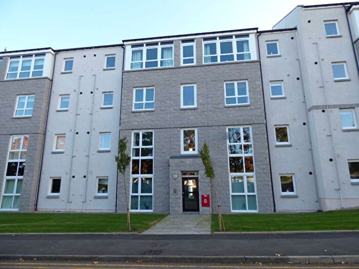 2 Bedroom Flat To Rent In Burnside Road, Dyce, Aberdeen, AB21