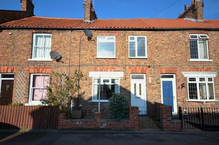 3 Bedroom Terraced House To Rent In Water Lane, Hemingbrough, YO8
