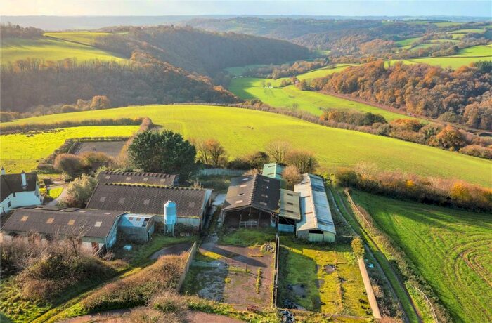 4 Bedroom Bungalow For Sale In Kings Nympton, Umberleigh, Devon, EX37