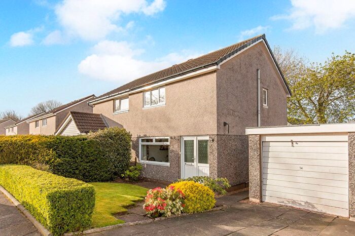 3 Bedroom Semi-Detached House For Sale In Crawford Gardens, St Andrews, KY16