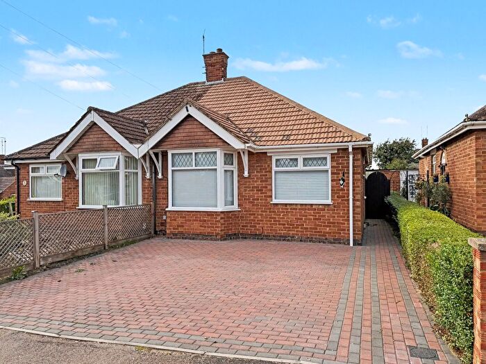 2 Bedroom Semi-Detached Bungalow For Sale In Bishops Drive, Kingsthorpe, NN2