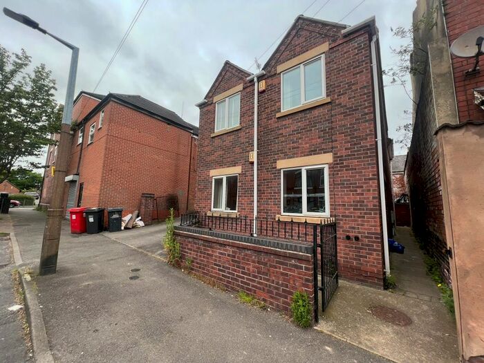 2 Bedroom Flat To Rent In Denman House, Graham Street, Ilkeston, DE7