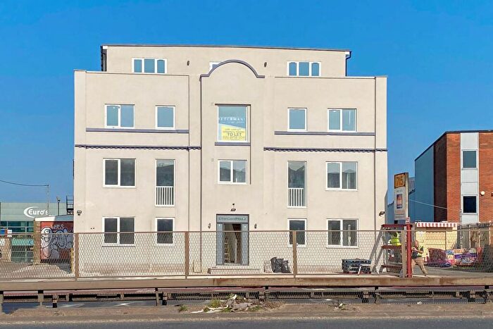 Property To Rent In North Circular Road, London, NW2